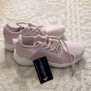 Size 6 U.S. Polo Assn Sneakers
